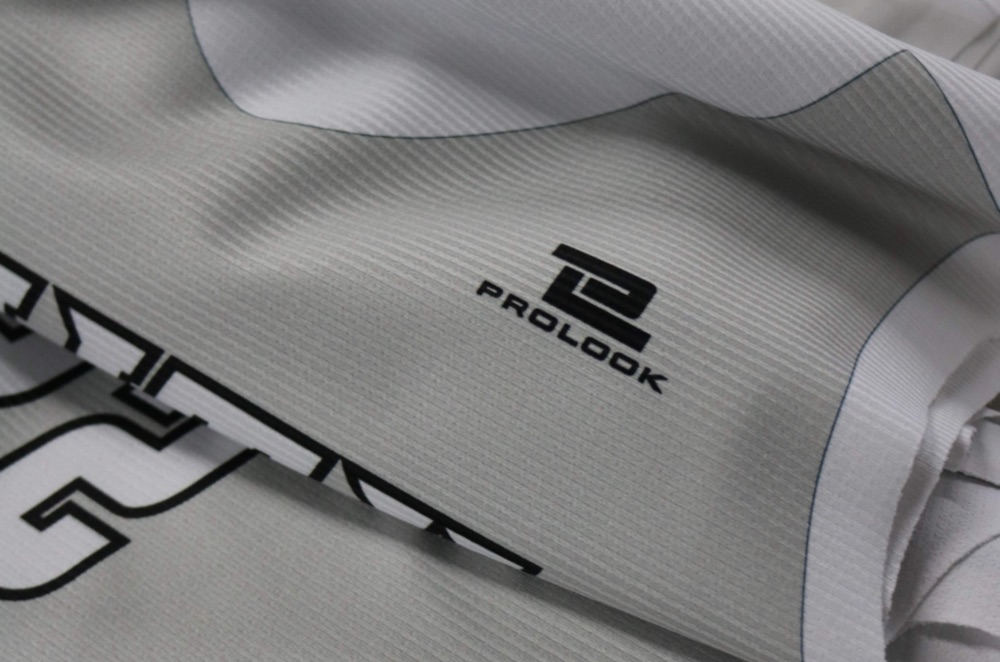 Guided customization aligned to manufacturing
